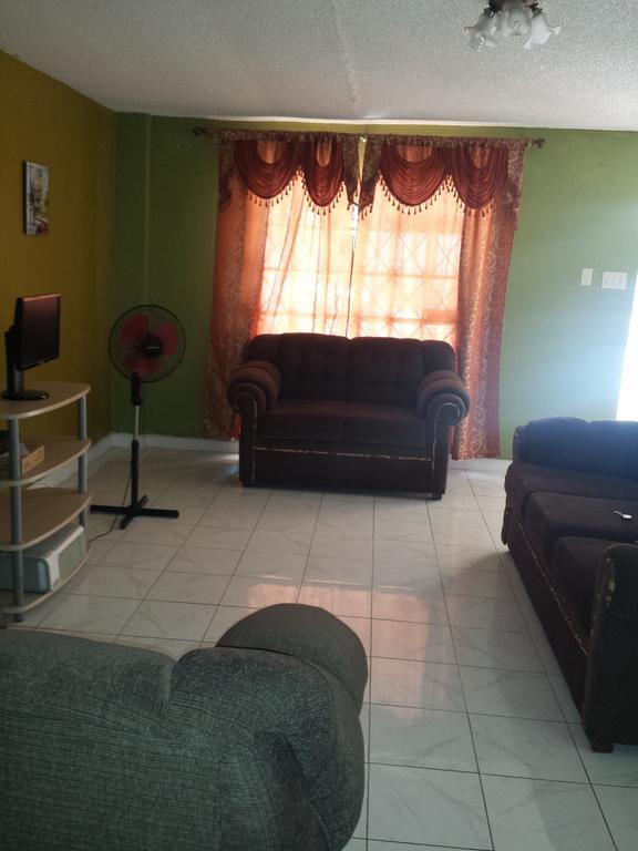 קינגסטון Impeccable Guest Rooms 2 חדר תמונה