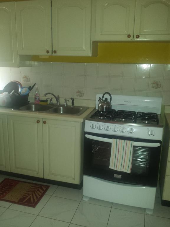 קינגסטון Impeccable Guest Rooms 2 חדר תמונה