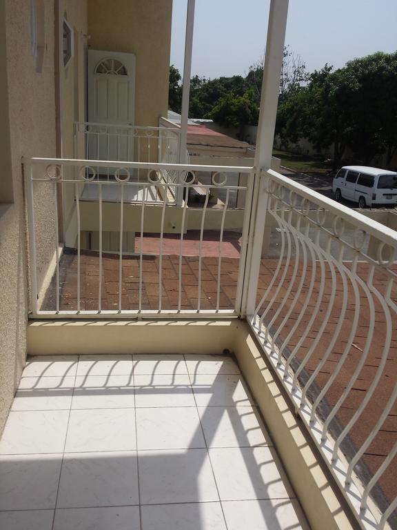 קינגסטון Impeccable Guest Rooms 2 חדר תמונה