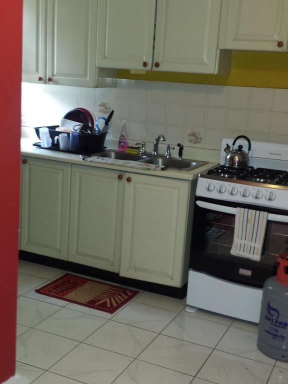 קינגסטון Impeccable Guest Rooms 2 מראה חיצוני תמונה